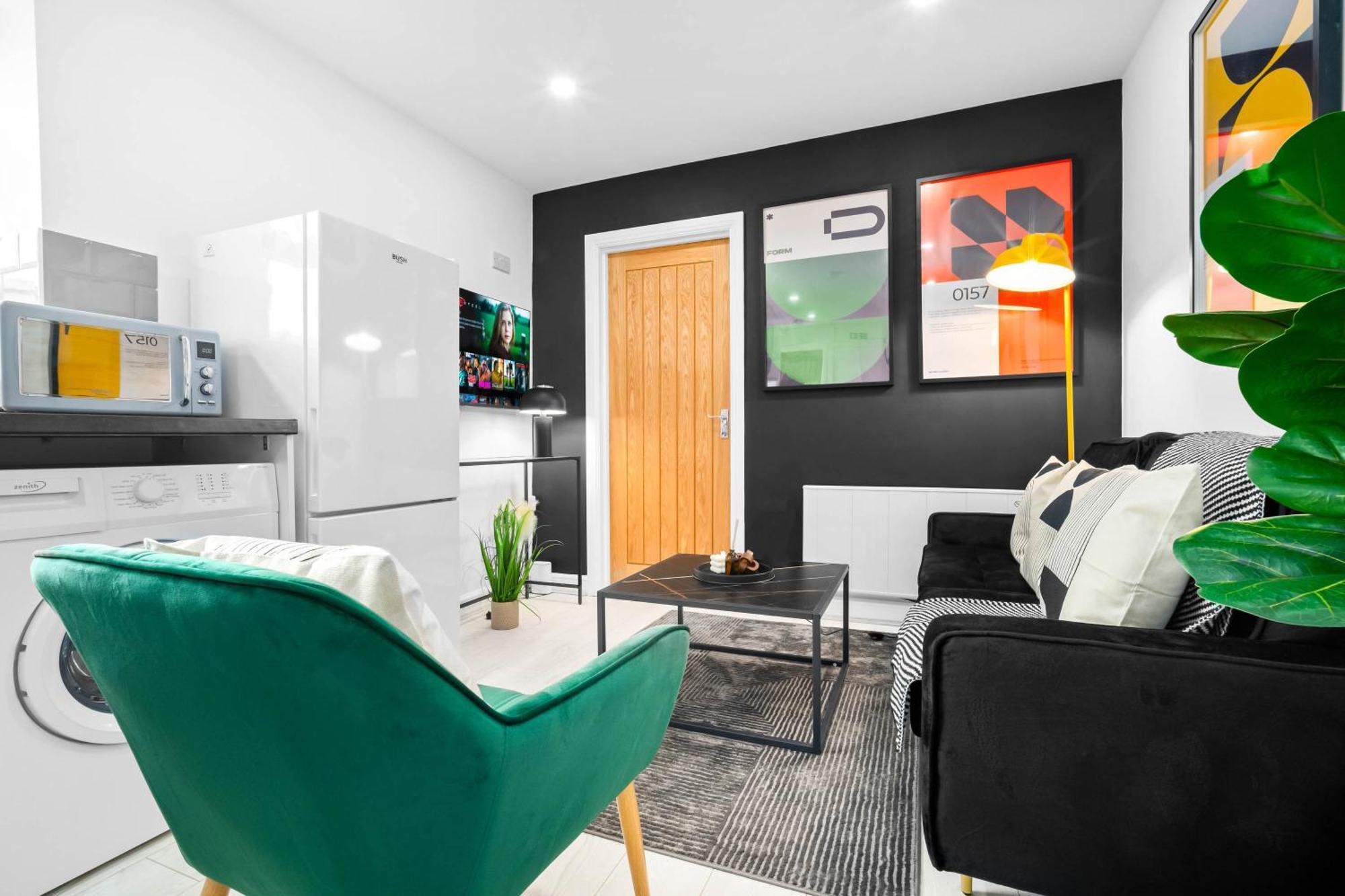 ברמינגהאם Luxury 3 Bedroom Apartment - Terrace - Near City Centre - Wifi - Smart Tv 1Mr מראה חיצוני תמונה