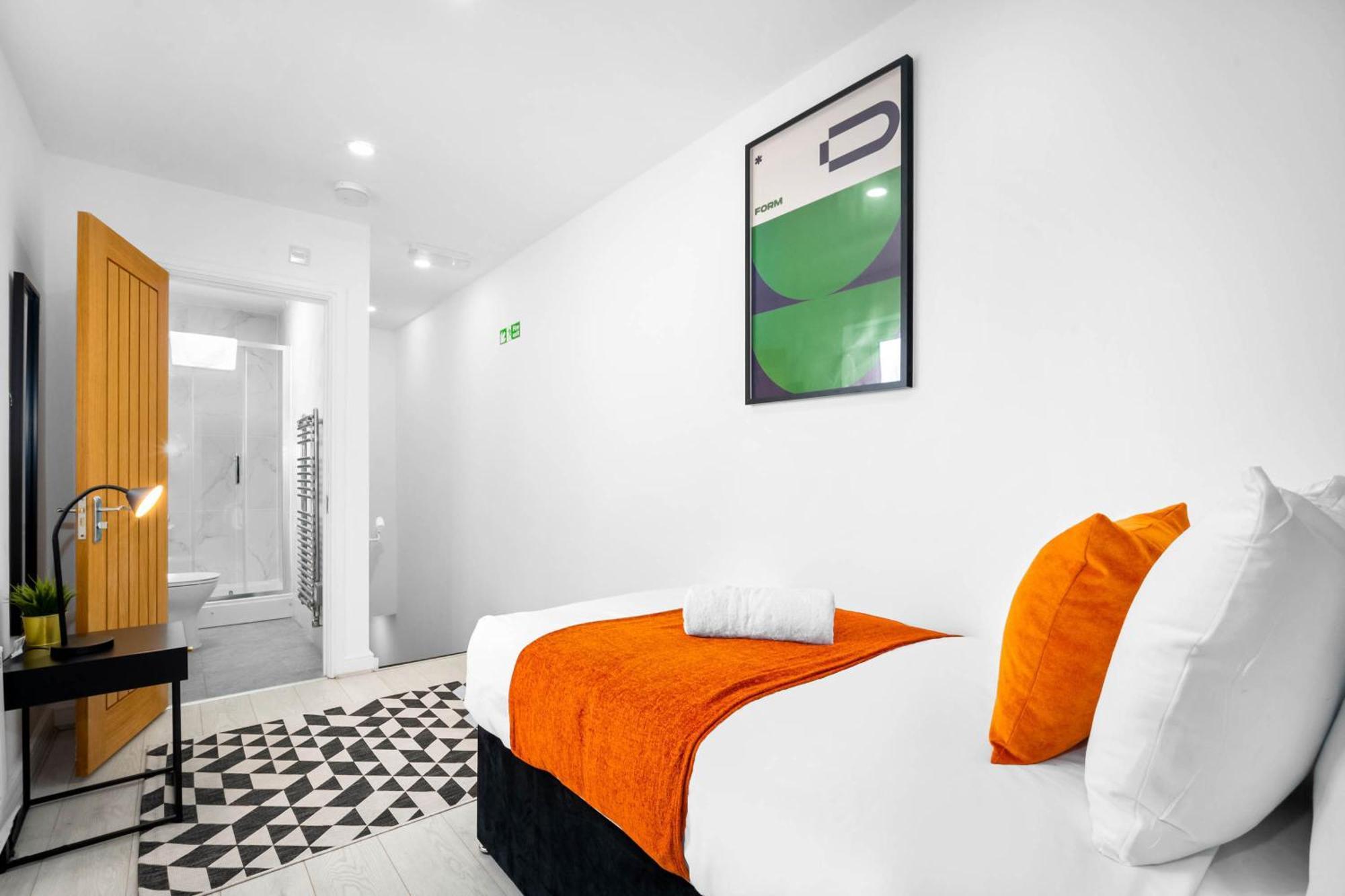 ברמינגהאם Luxury 3 Bedroom Apartment - Terrace - Near City Centre - Wifi - Smart Tv 1Mr מראה חיצוני תמונה